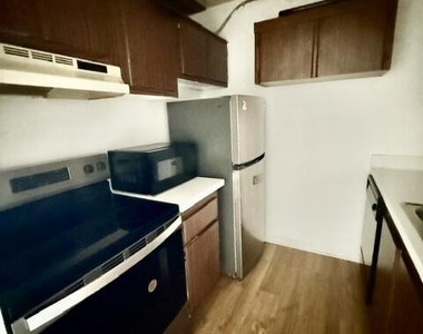 1500 N Congress Avenue - Photo Thumbnail 4