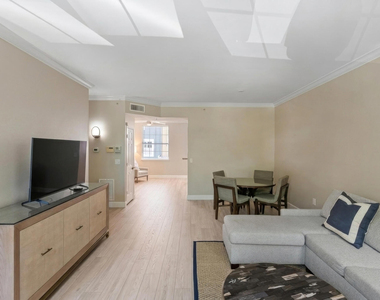 610 Fern Street - Photo Thumbnail 2