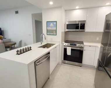 185 Se 14th Terrace - Photo Thumbnail 11