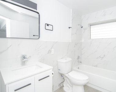 6150 Sw 37th Street - Photo Thumbnail 5