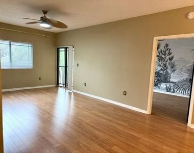 2915 Tuscany Court - Photo Thumbnail 13