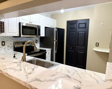 2915 Tuscany Court - Photo Thumbnail 5