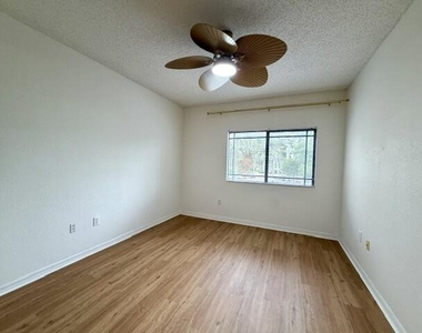 2915 Tuscany Court - Photo Thumbnail 19