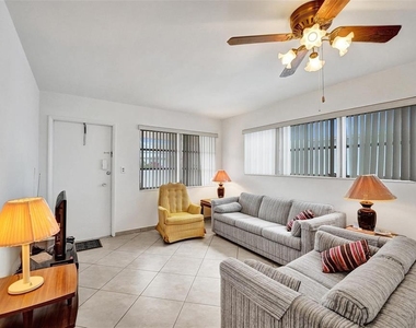 2317 Garfield Street - Photo Thumbnail 4