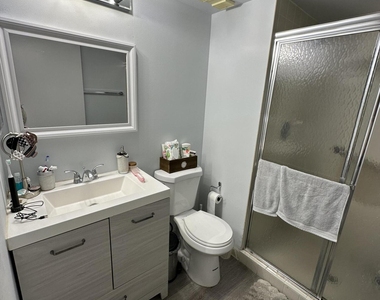 3138 Via Poinciana - Photo Thumbnail 5