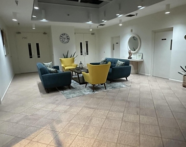 3138 Via Poinciana - Photo Thumbnail 13