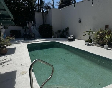 112 E Coral Fish Lane - Photo Thumbnail 28