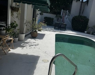 112 E Coral Fish Lane - Photo Thumbnail 30