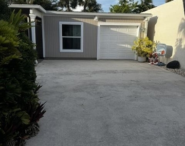 112 E Coral Fish Lane - Photo Thumbnail 46