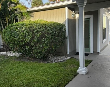 112 E Coral Fish Lane - Photo Thumbnail 57