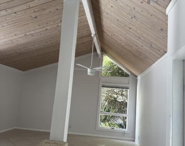 112 E Coral Fish Lane - Photo Thumbnail 7