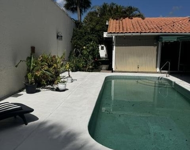112 E Coral Fish Lane - Photo Thumbnail 37