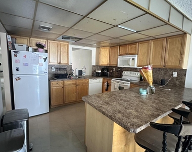 2414 Ne 11th Street - Photo Thumbnail 10