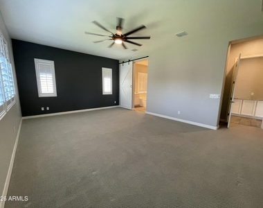 22834 E Silver Creek Lane - Photo Thumbnail 7