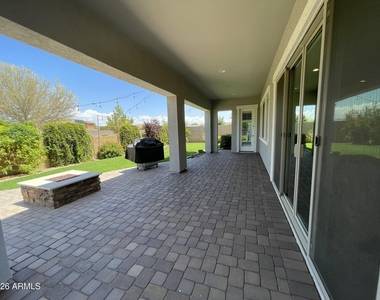 22834 E Silver Creek Lane - Photo Thumbnail 25