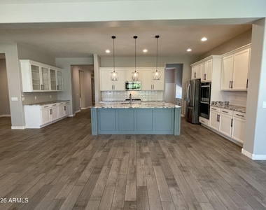 22834 E Silver Creek Lane - Photo Thumbnail 2