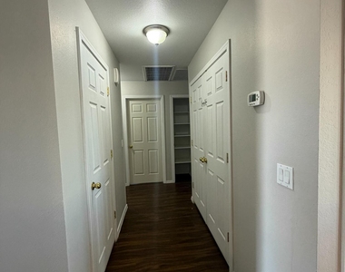 1346 E Peoria Avenue - Photo Thumbnail 1