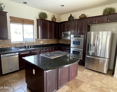 9778 E Jagged Peak Road - Photo Thumbnail 18
