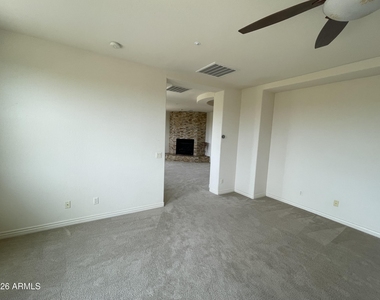 9778 E Jagged Peak Road - Photo Thumbnail 31