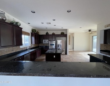 9778 E Jagged Peak Road - Photo Thumbnail 16