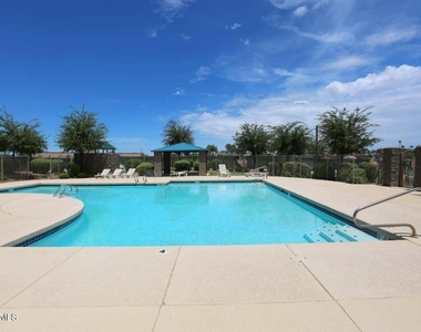240 W Juniper Avenue - Photo Thumbnail 26
