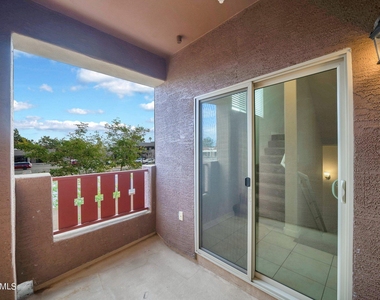 240 W Juniper Avenue - Photo Thumbnail 10
