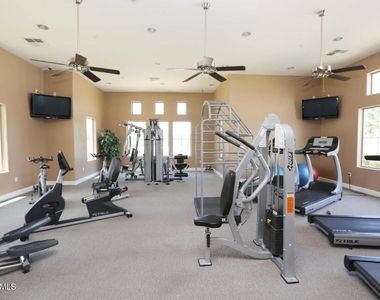 240 W Juniper Avenue - Photo Thumbnail 28