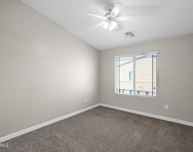 240 W Juniper Avenue - Photo Thumbnail 20