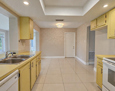 7180 Nw 10th Court - Photo Thumbnail 23
