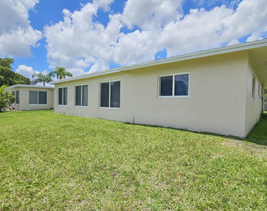 7180 Nw 10th Court - Photo Thumbnail 8