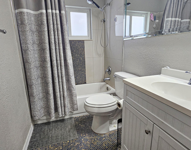 7180 Nw 10th Court - Photo Thumbnail 5
