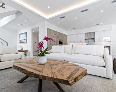 406 Ocean One Lane - Photo Thumbnail 5