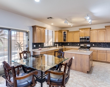 4815 N 96th Lane - Photo Thumbnail 1