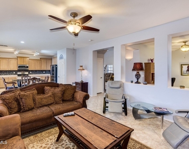 4815 N 96th Lane - Photo Thumbnail 4