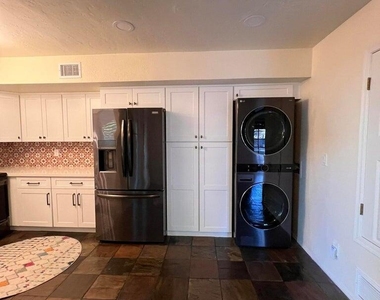 7300 N Dreamy Draw Drive - Photo Thumbnail 12