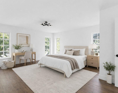 2800 N Palm Aire Drive - Photo Thumbnail 1