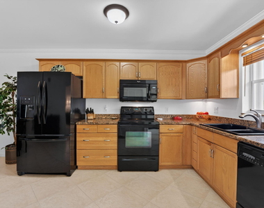 1166 Hillsboro - Photo Thumbnail 20