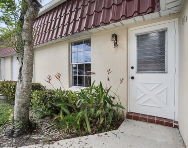 737 Nantucket Circle - Photo Thumbnail 21
