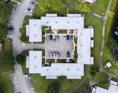 737 Nantucket Circle - Photo Thumbnail 28