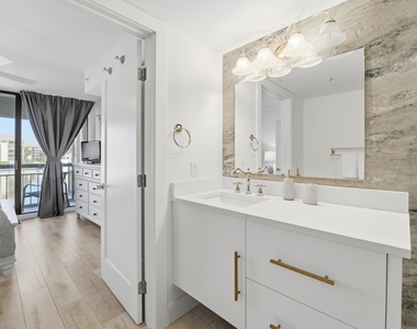 2501 Marina Isle Way - Photo Thumbnail 27