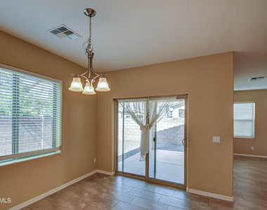 3114 E Franklin Avenue - Photo Thumbnail 14