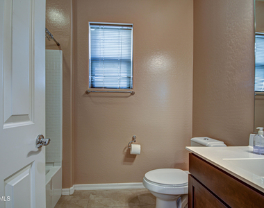 3114 E Franklin Avenue - Photo Thumbnail 32