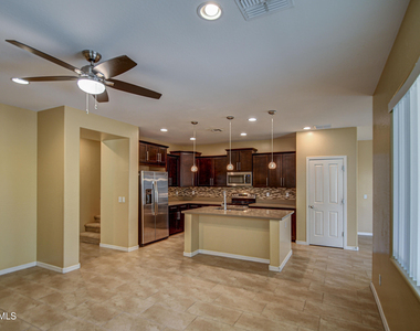 3114 E Franklin Avenue - Photo Thumbnail 9