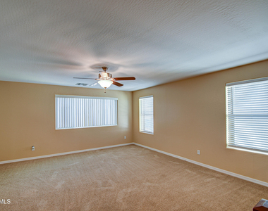 3114 E Franklin Avenue - Photo Thumbnail 18