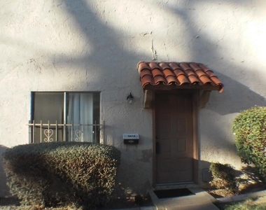 8819 N 12th Place - Photo Thumbnail 2