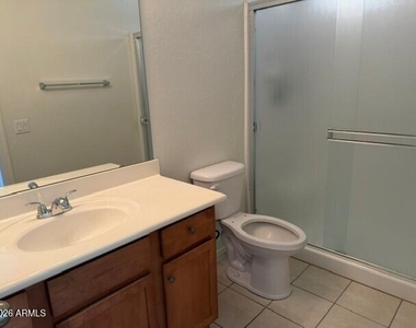 43205 W Jeremy Street - Photo Thumbnail 11