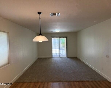 43205 W Jeremy Street - Photo Thumbnail 3