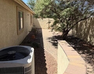 43205 W Jeremy Street - Photo Thumbnail 16