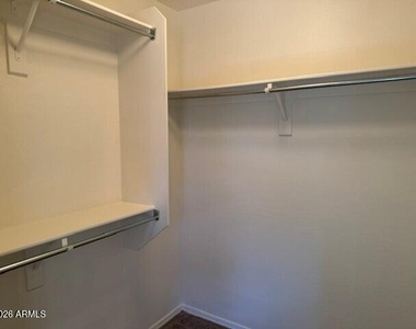 43205 W Jeremy Street - Photo Thumbnail 8