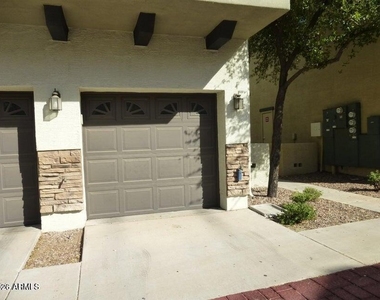 2727 N Price Road - Photo Thumbnail 14